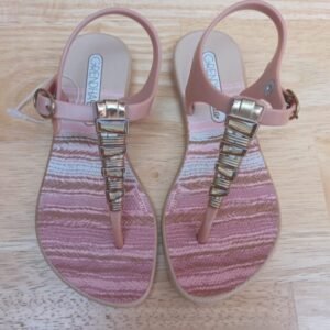 Sandalias brasileñas para niña