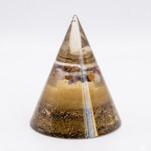 Orgonita de cono: intuición, protección y calma