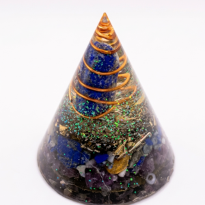 Orgonita: Sabiduria Celestial. Cono de 5 cms