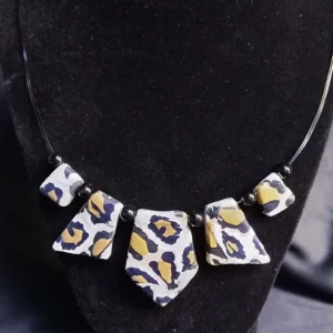 Gargantilla animal print